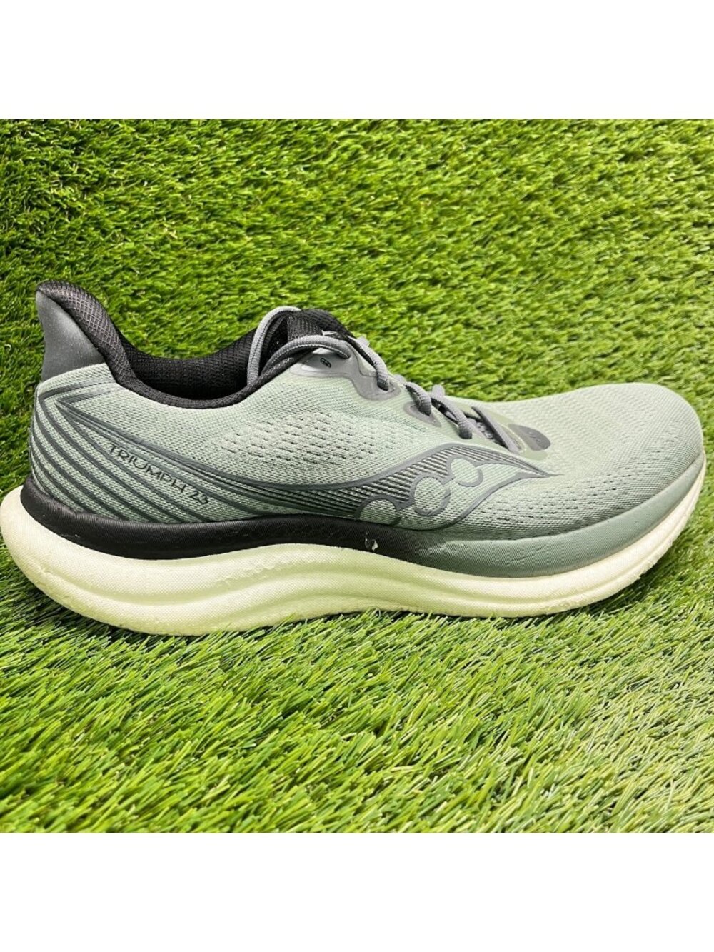 Saucony Triumph 23 Mens Size 13 Green White Athletic Running Shoes Sneakers